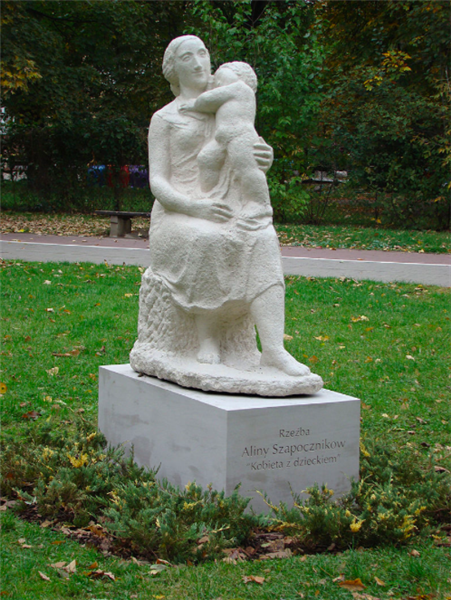 Woman with a child - Alina Szapocznikow