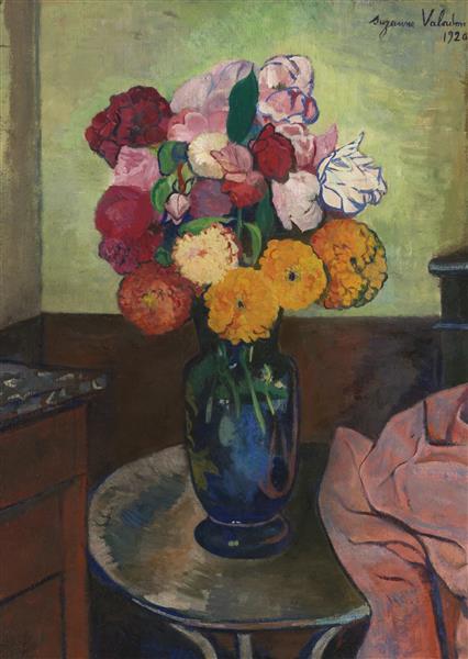 Flower vase on a round table, 1920 - Сюзанна Валадон