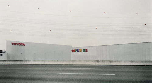Toys ”R” Us, 1999 - Andreas Gursky